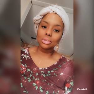 Meet your Posher, Amelia